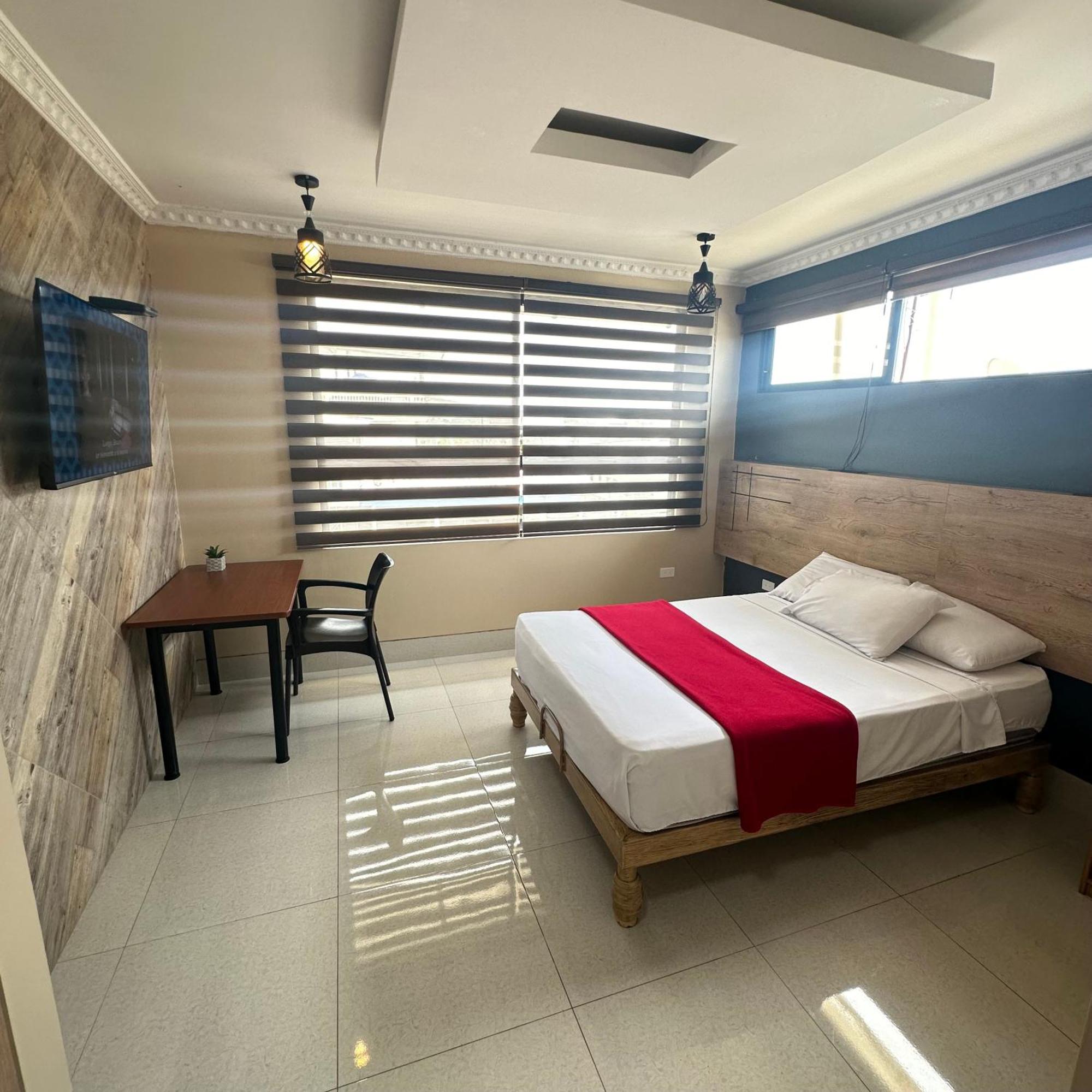 Hotel Murali - Cerca Del Aeropuerto De גוויאקיל מראה חיצוני תמונה
