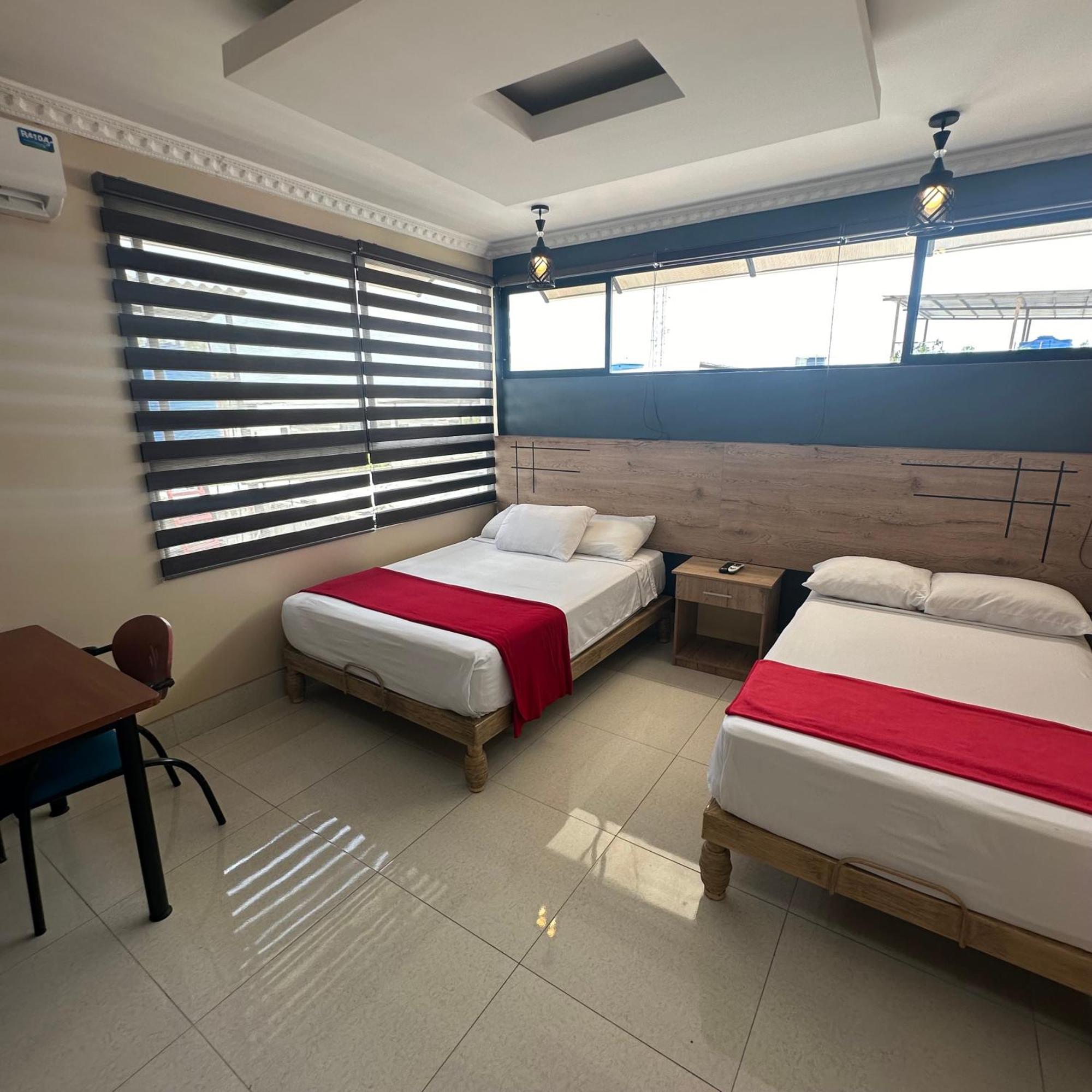 Hotel Murali - Cerca Del Aeropuerto De גוויאקיל מראה חיצוני תמונה